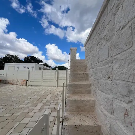 Trulli - Coni Di Luce Locorotondo