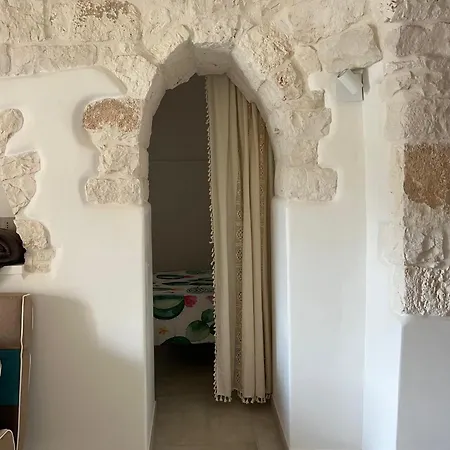 Holiday home Trulli - Coni Di Luce *